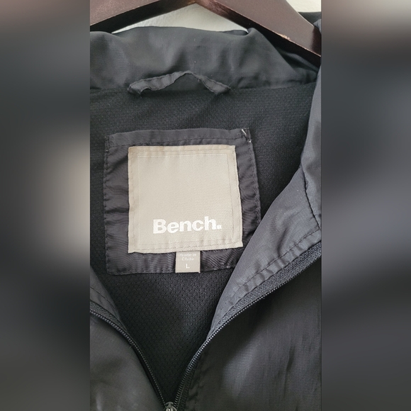 A spring/autumn/rain coat by Bench - Picture 4 of 6